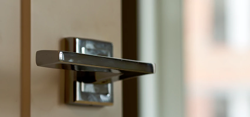 Door Lever Knob Repair in Stanford, California