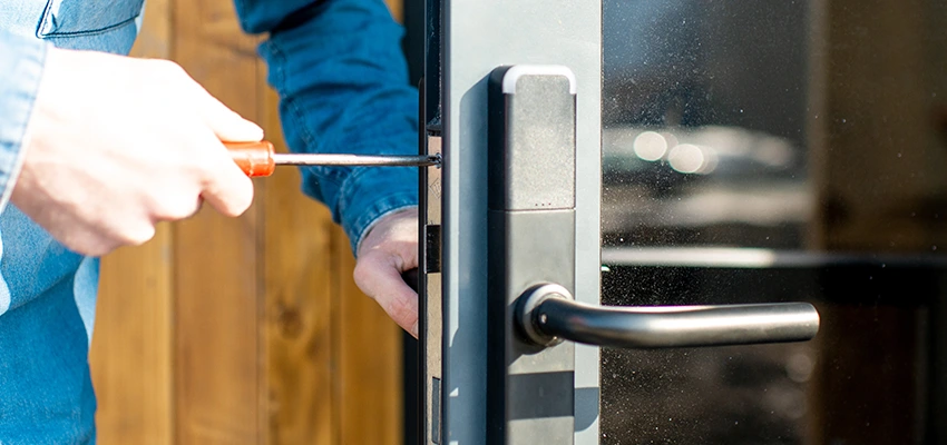 Aluminium Door Lock Replacement in Stanford, California